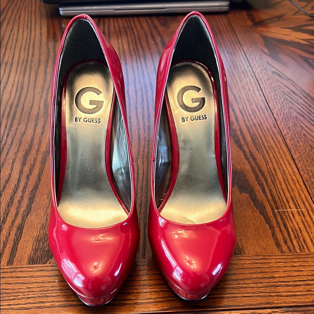 G by Guess Red Women's Winna Platform Pumps, Size 7.5, 5” Heel